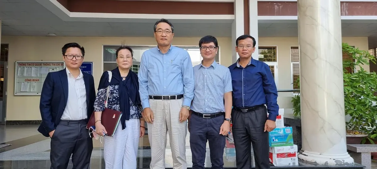 Gặp gỡ và kết nối